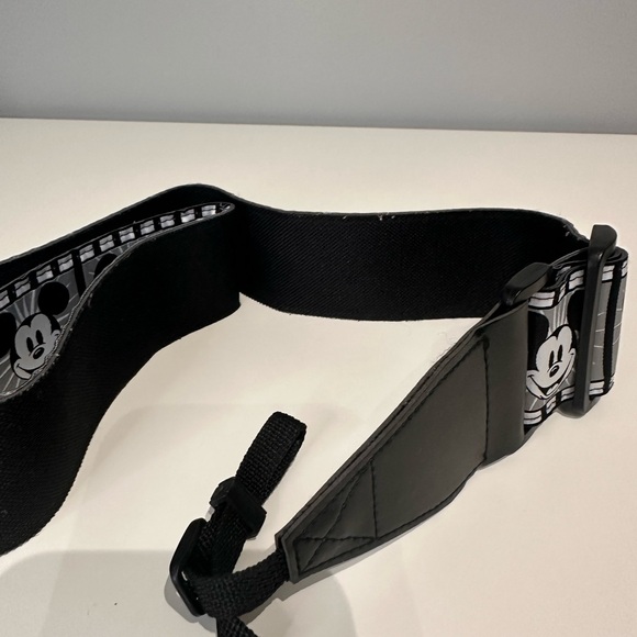 Disneyland Mickey Mouse camera strap - Picture 5 of 5